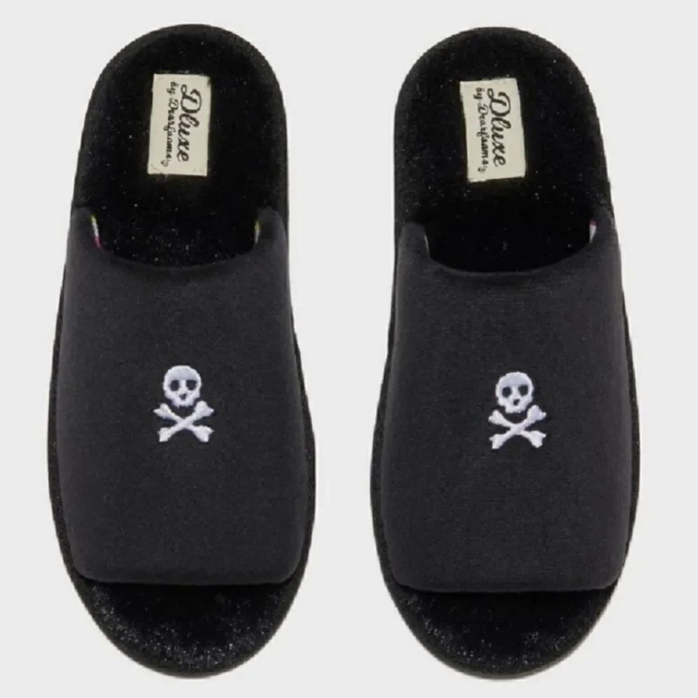 Dearfoam Skull & Bones slippers New